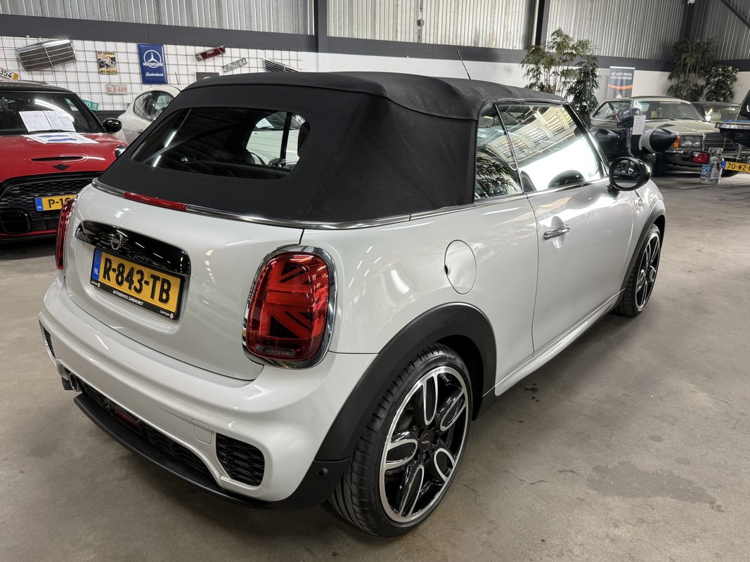 MINI Cooper Cabrio