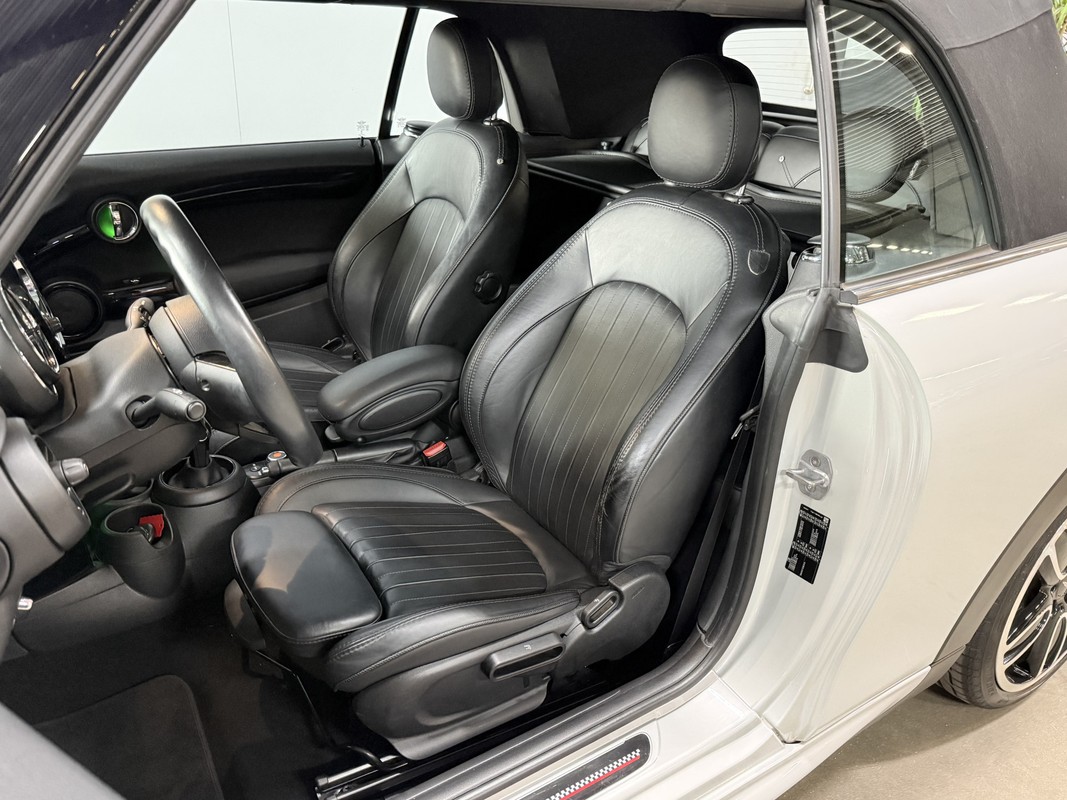MINI Cooper Cabrio