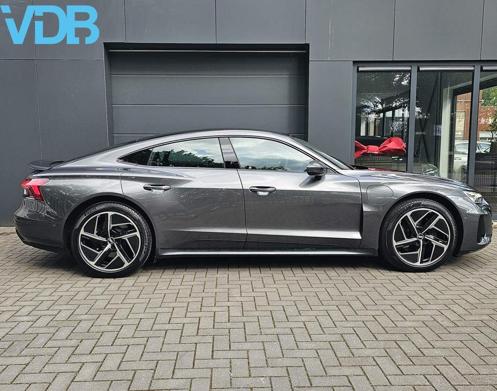 Audi e-tron GT