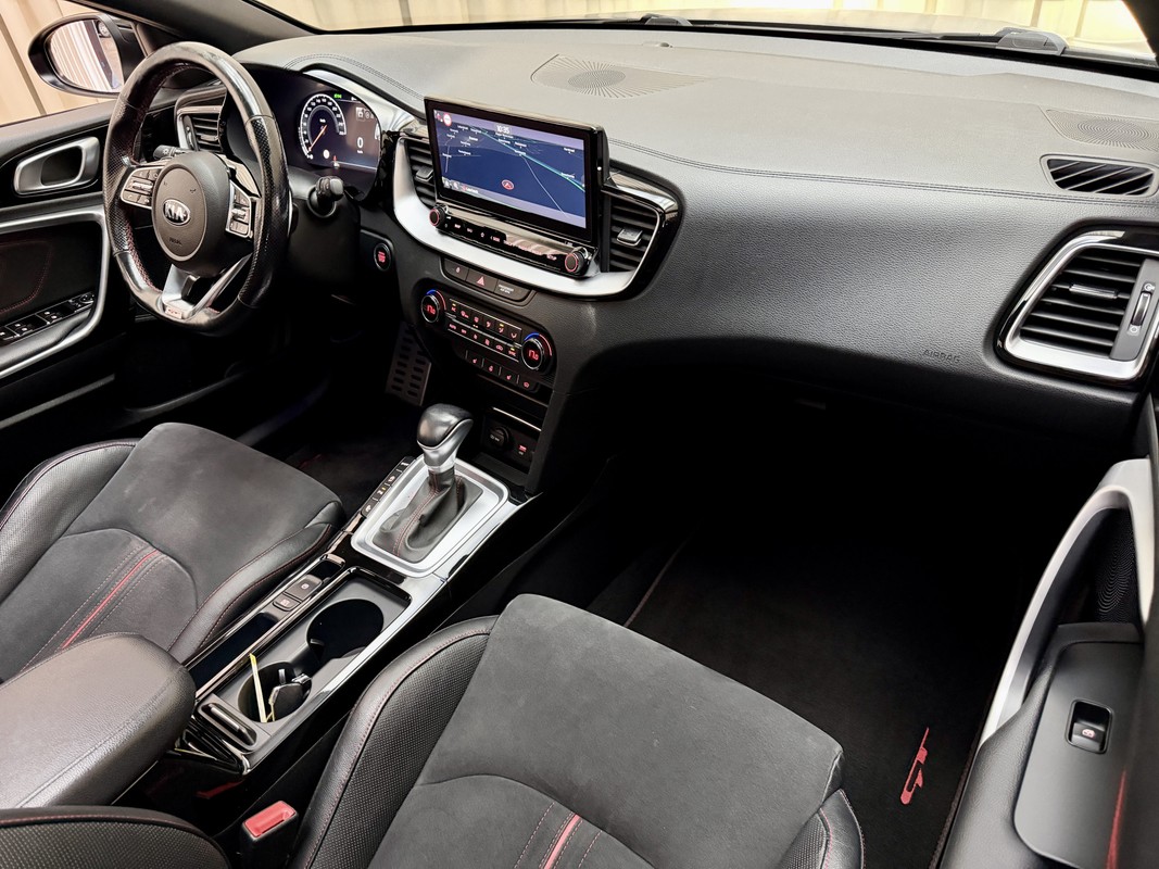Kia ProCeed