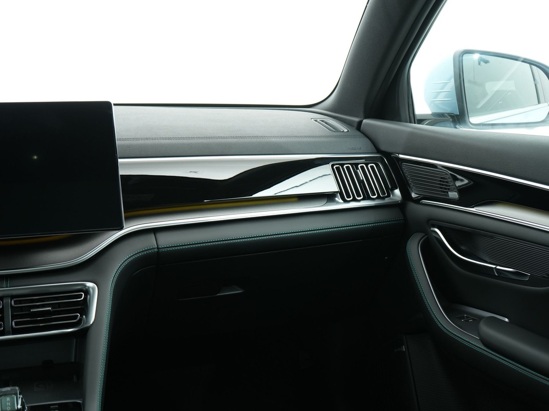 BYD SEAL U