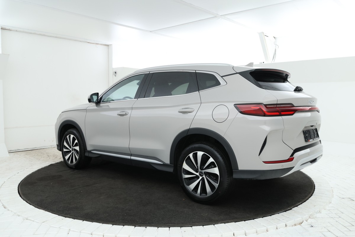 BYD SEAL U