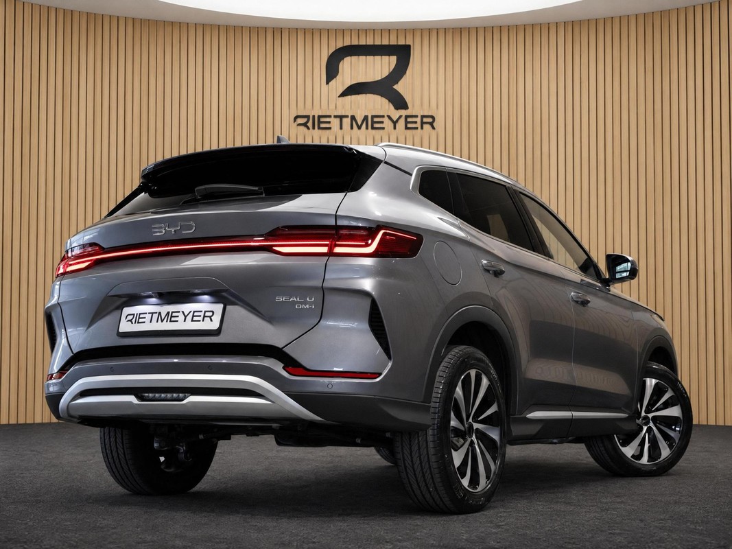BYD SEAL U