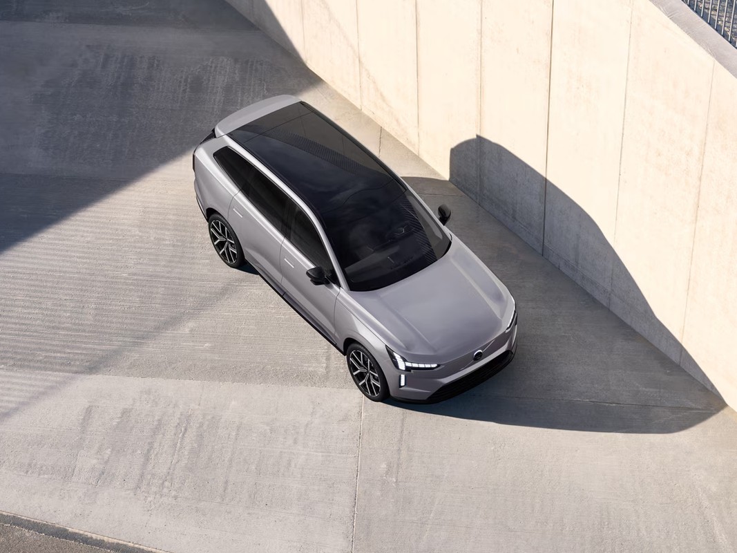 Volvo EX90