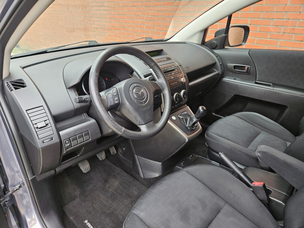 Mazda 5