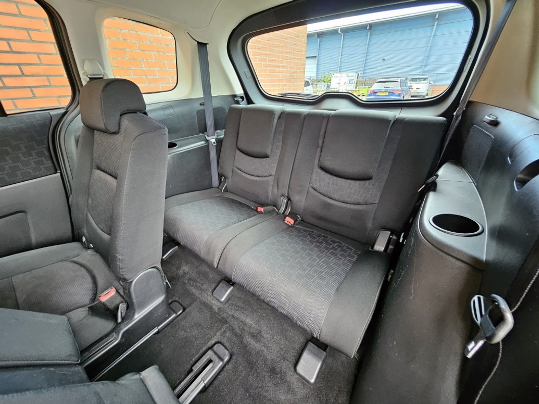 Mazda 5