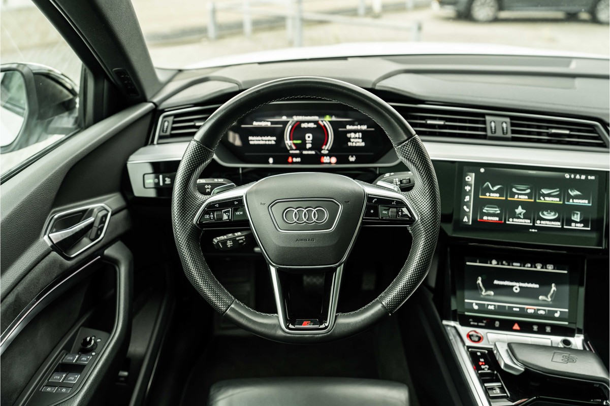 Audi e-tron