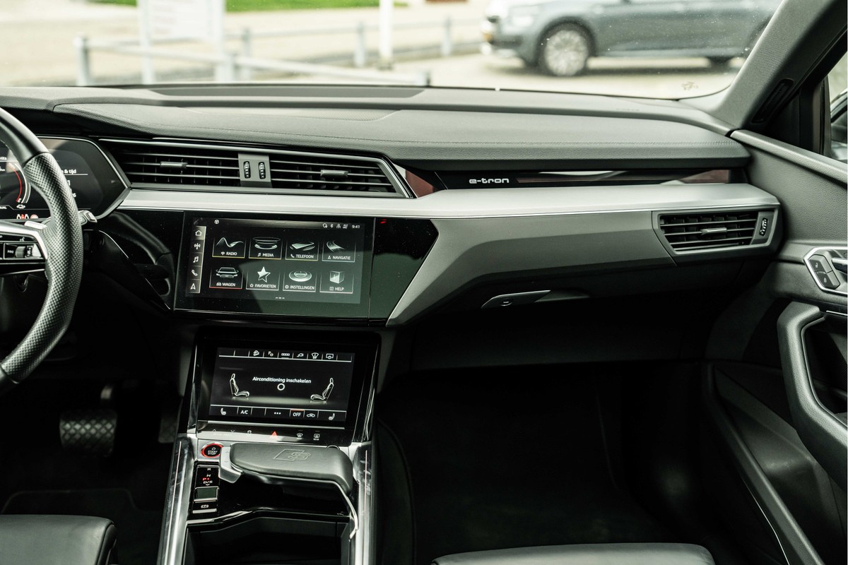Audi e-tron