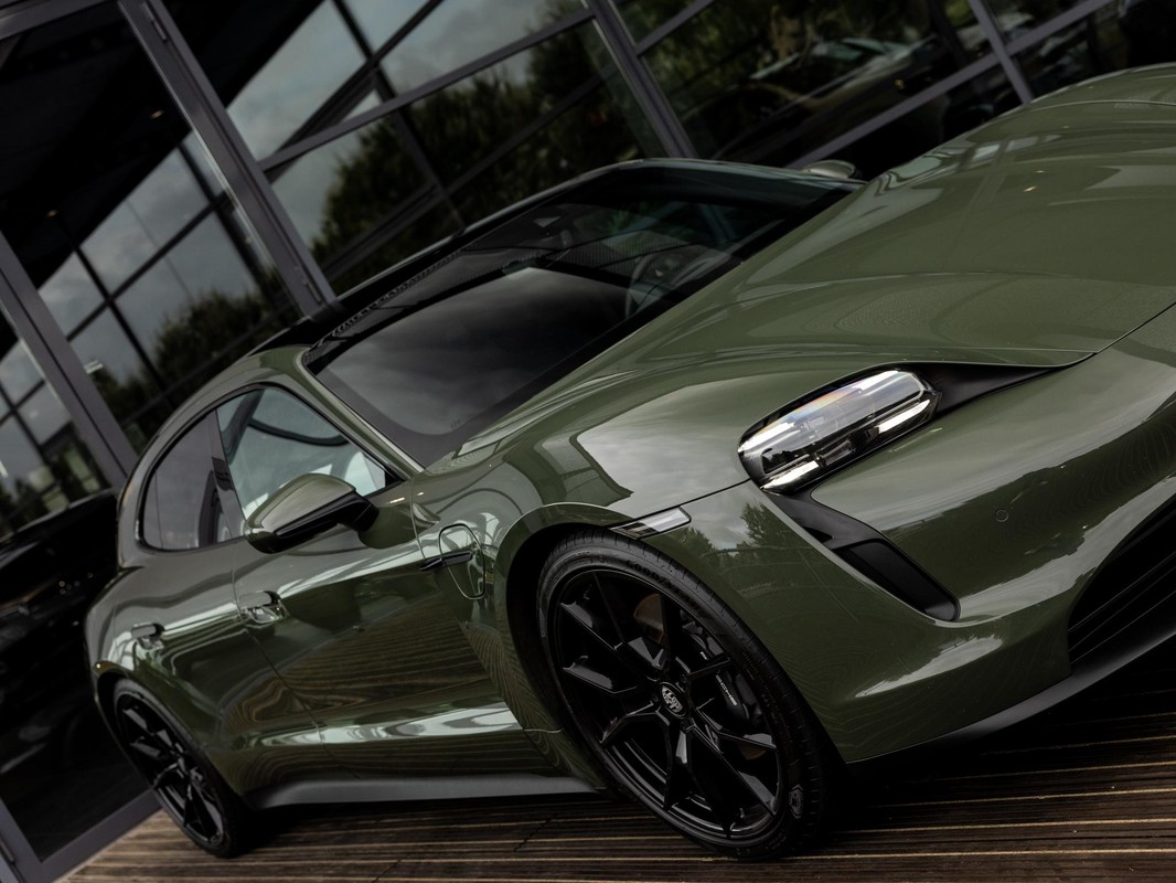 Porsche Taycan