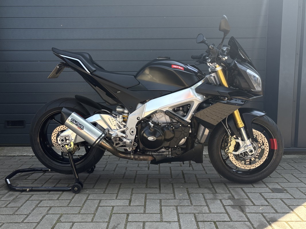 Aprilia Tuono V4
