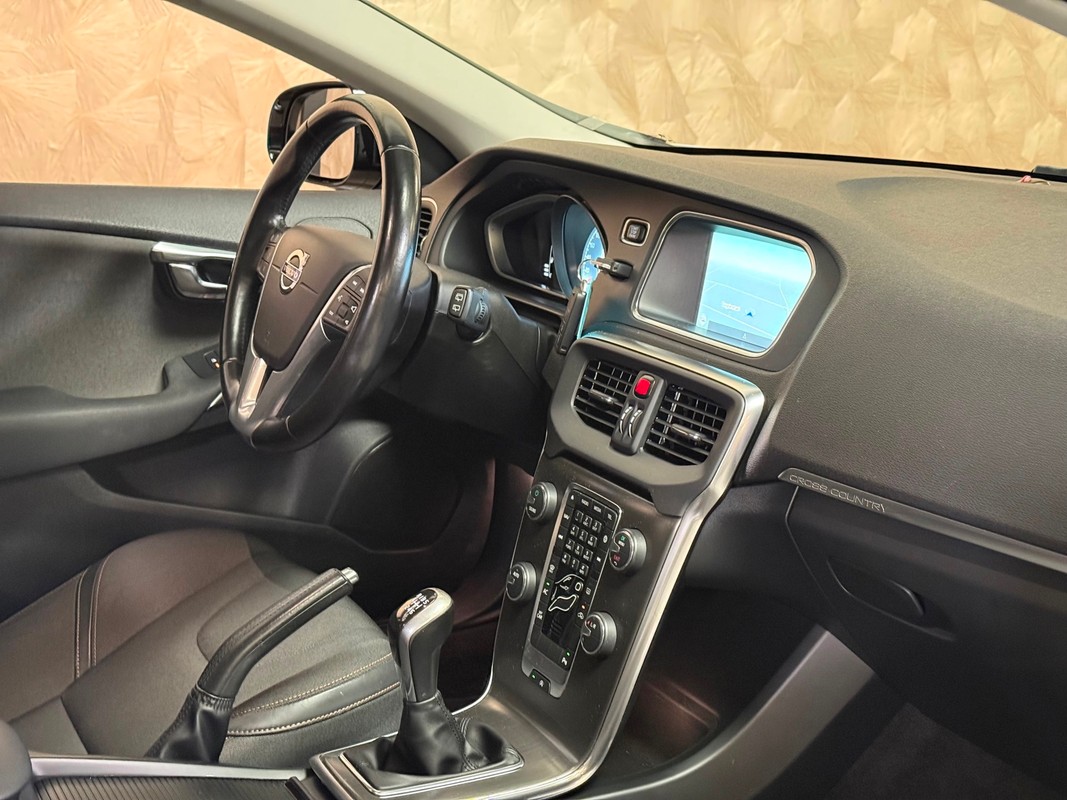 Volvo V40