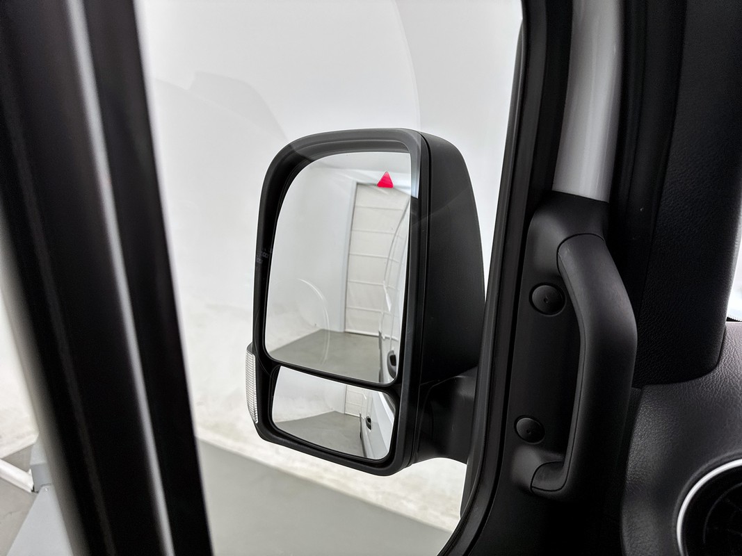 Mercedes-Benz eSprinter