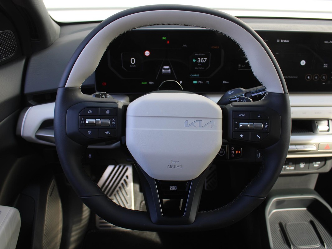 Kia EV4