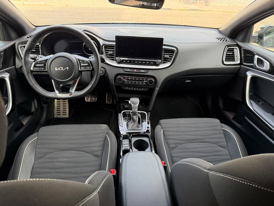 Kia ProCeed