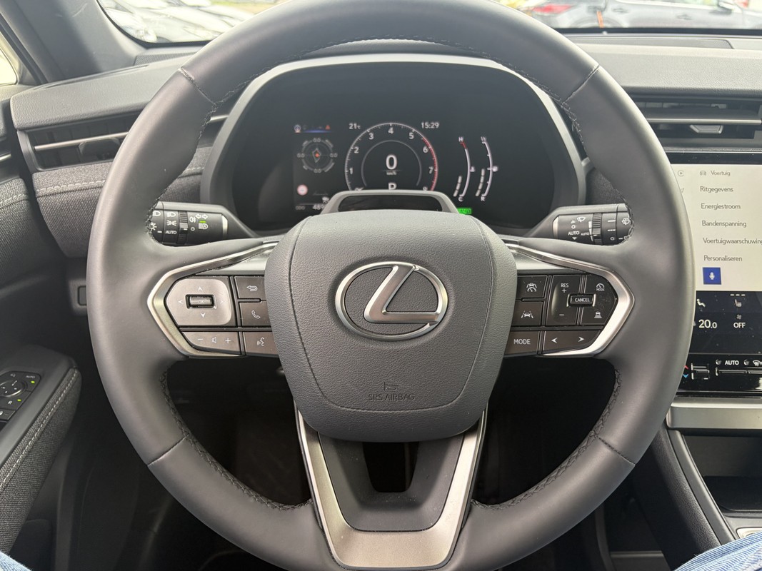 Lexus LBX