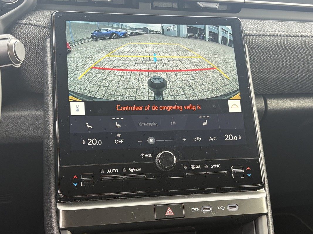 Lexus LBX