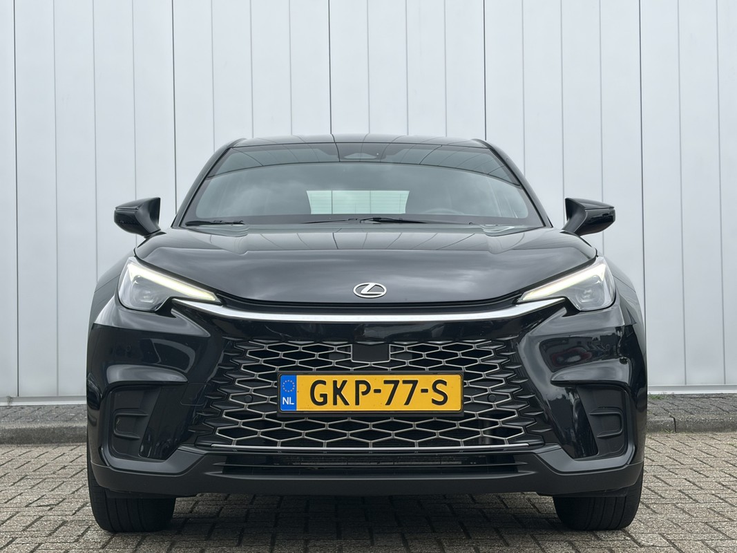 Lexus LBX