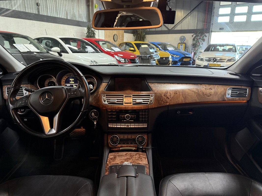 Mercedes-Benz CLS