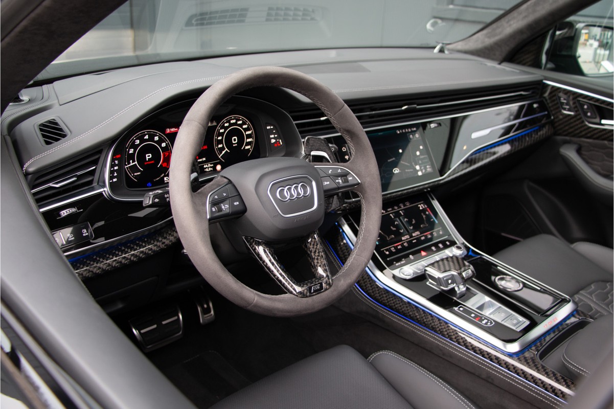 Audi RSQ8