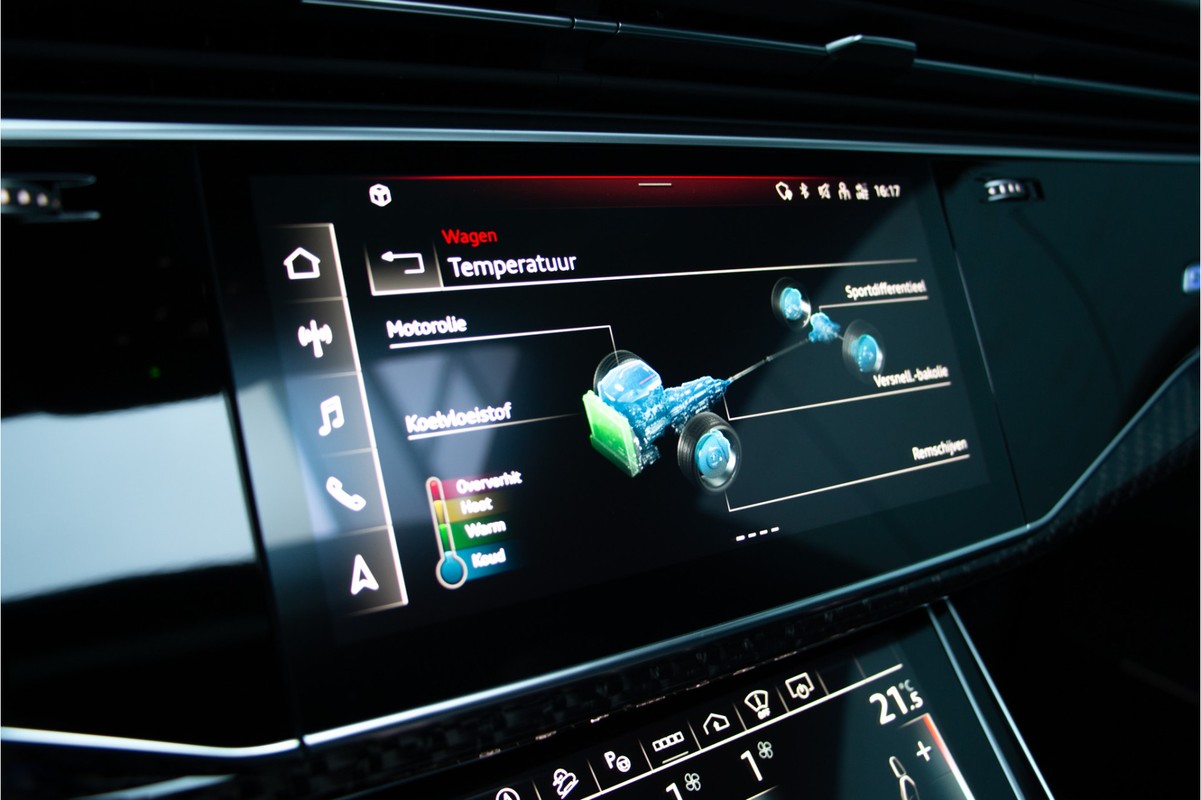 Audi RSQ8