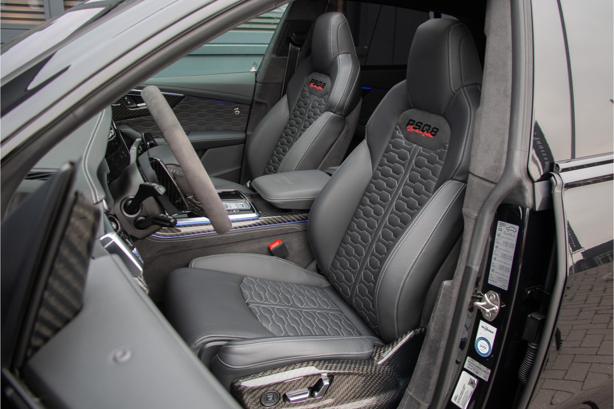 Audi RSQ8