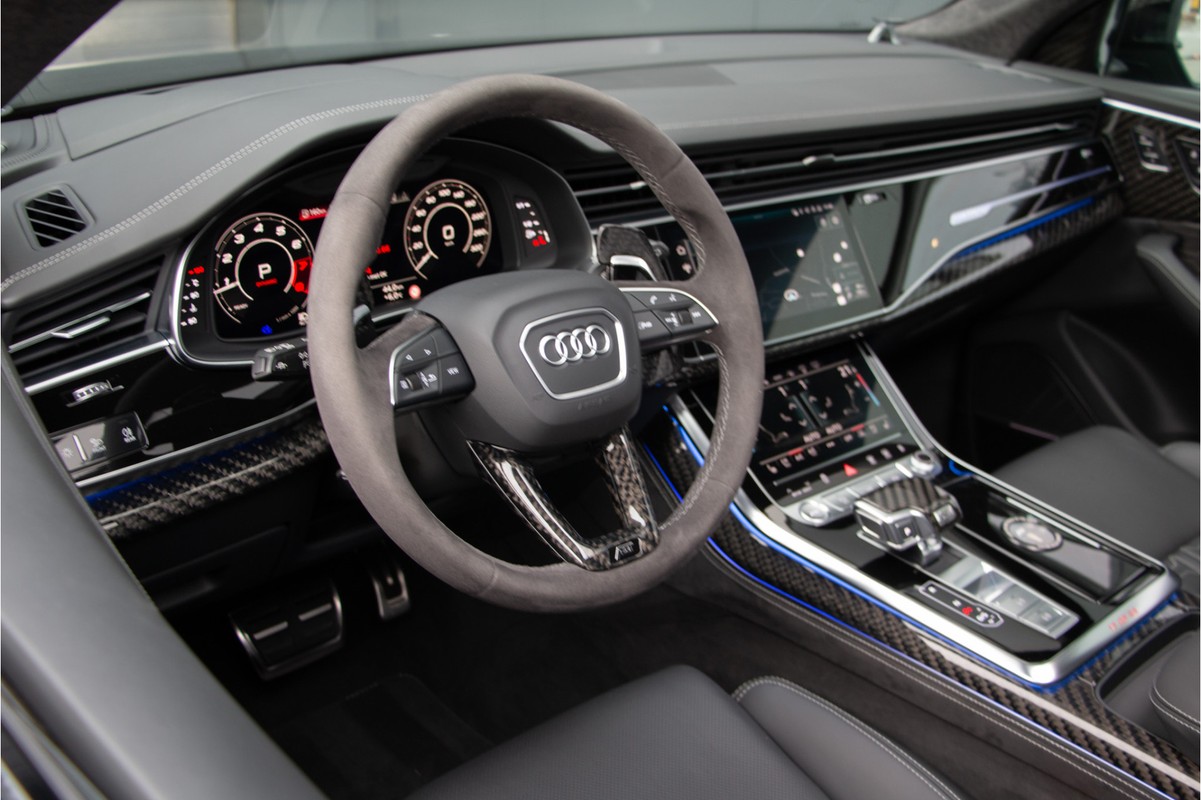 Audi RSQ8