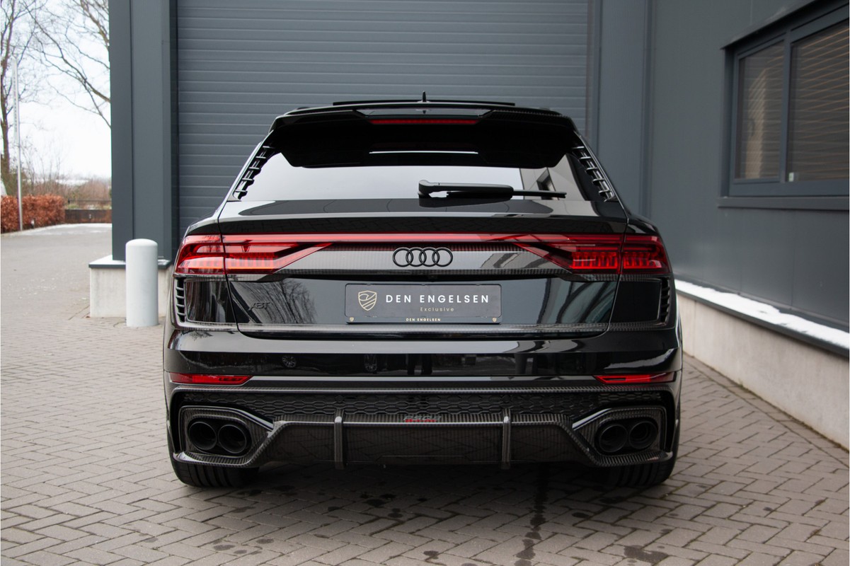 Audi RSQ8