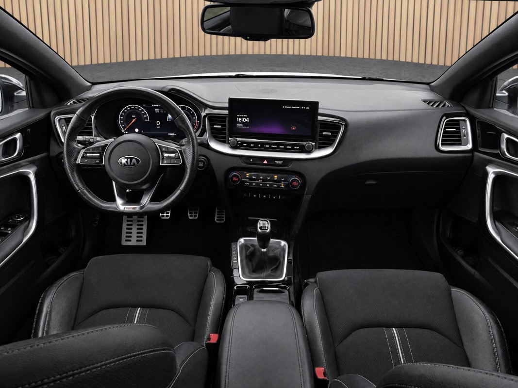 Kia ProCeed