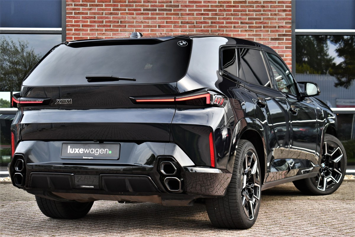 BMW XM