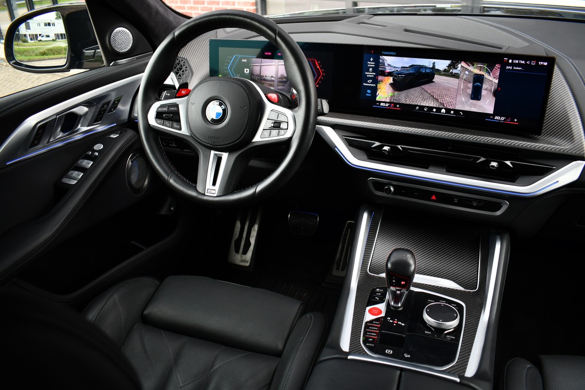 BMW XM