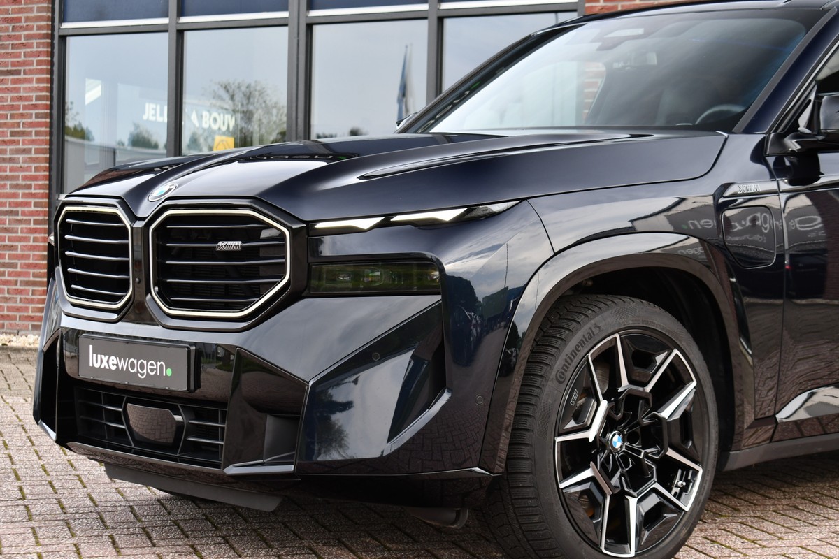 BMW XM