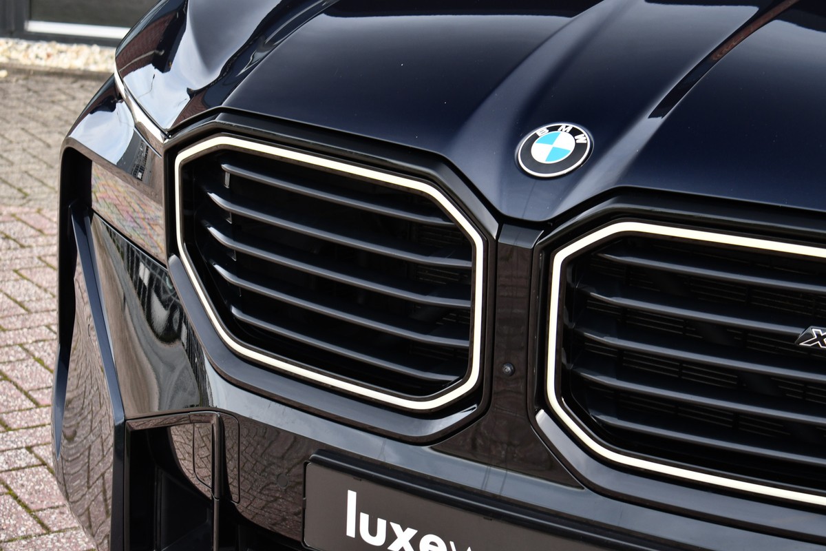 BMW XM