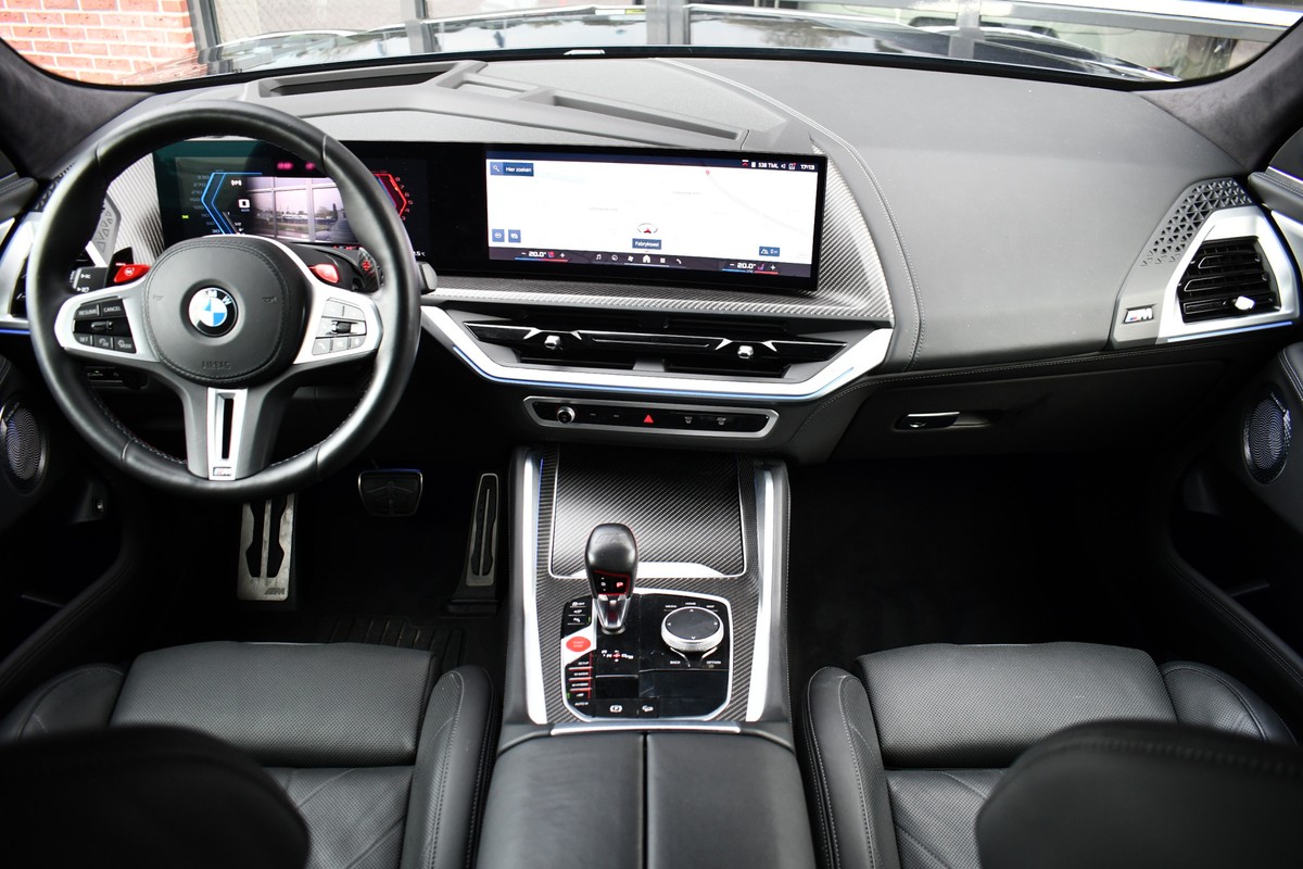 BMW XM
