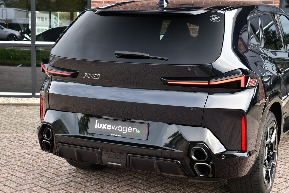 BMW XM