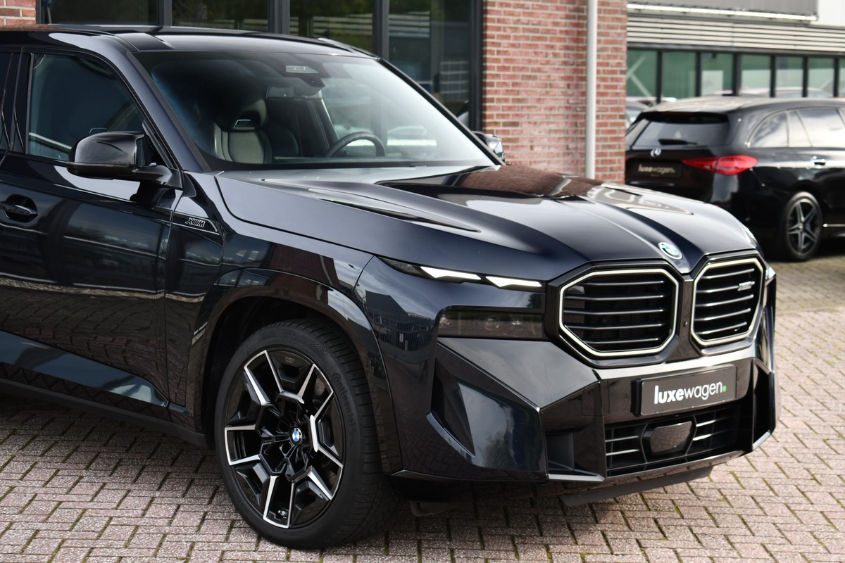 BMW XM