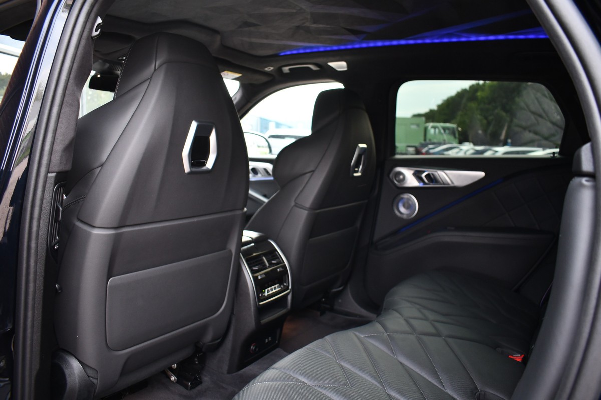 BMW XM