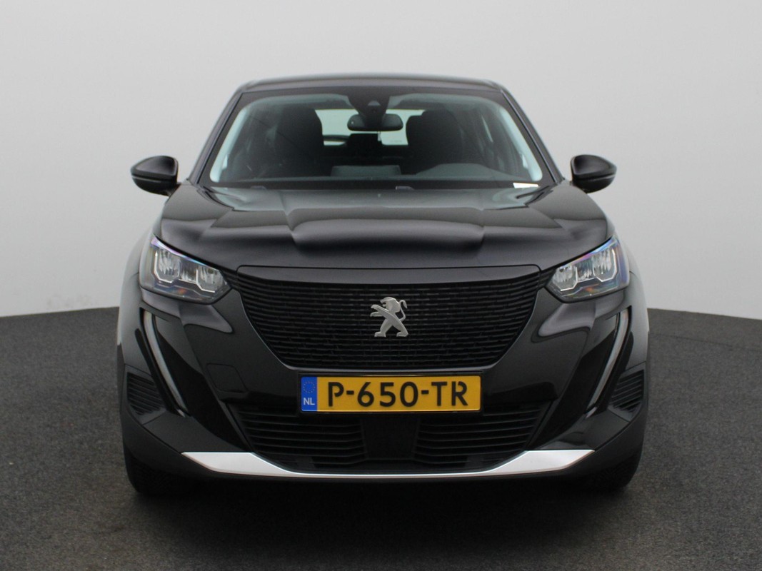 Peugeot e-2008