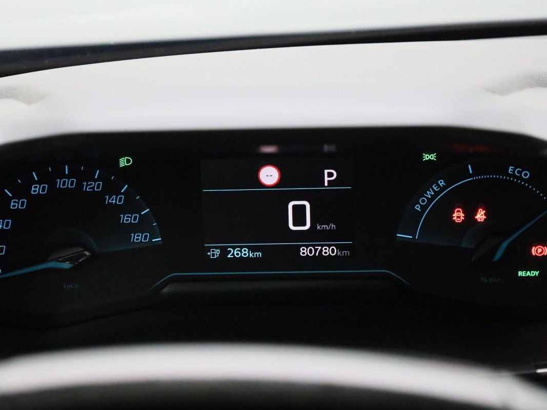 Peugeot e-2008