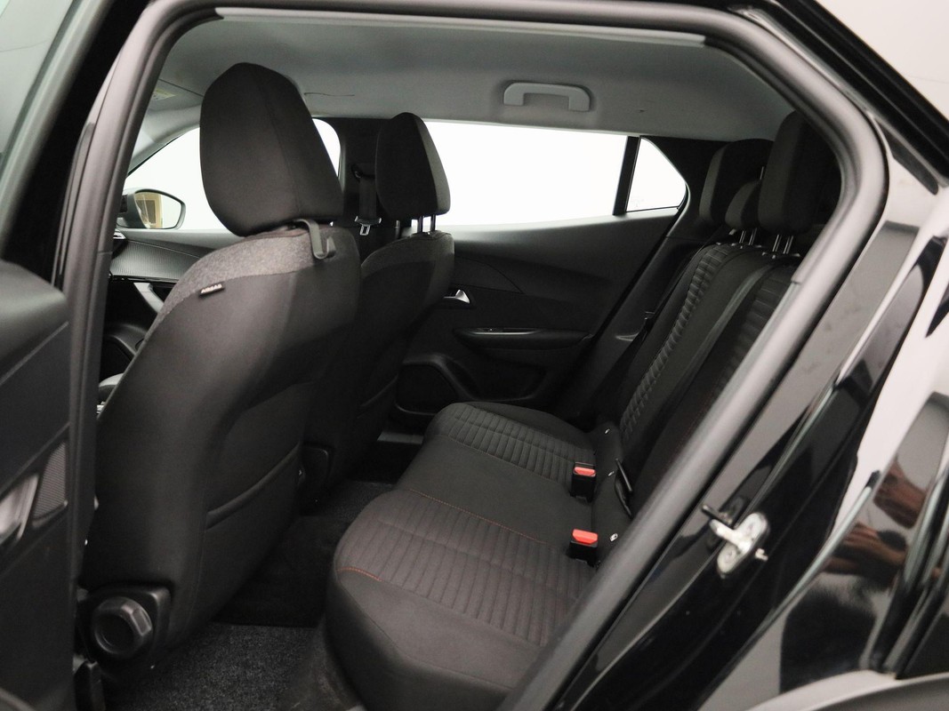 Peugeot e-2008