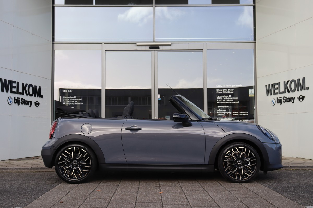 MINI Cooper Cabrio