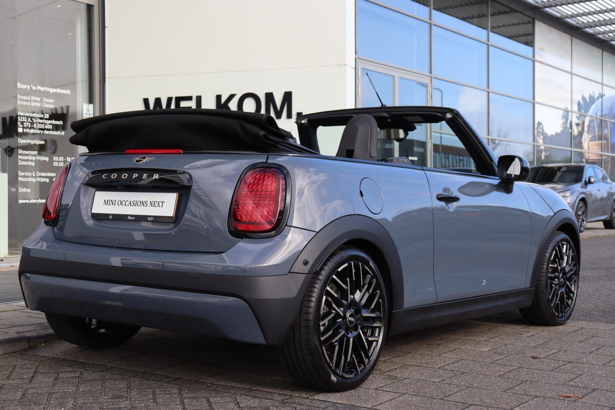 MINI Cooper Cabrio