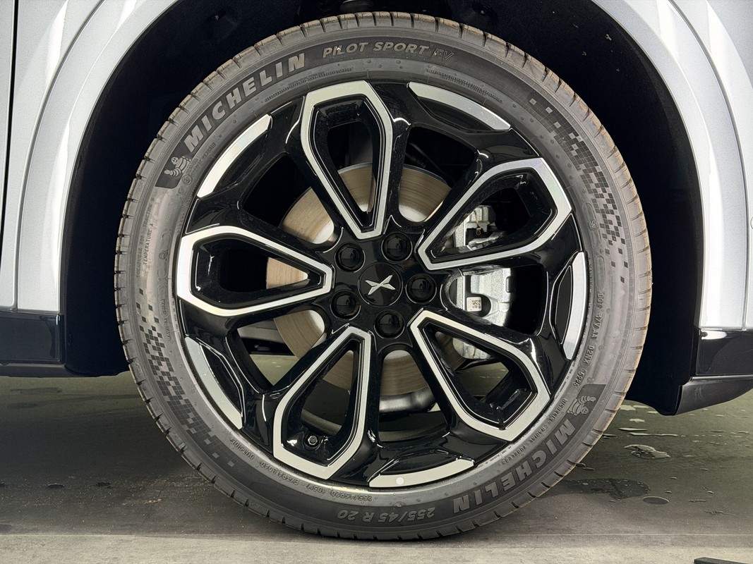 XPENG G6