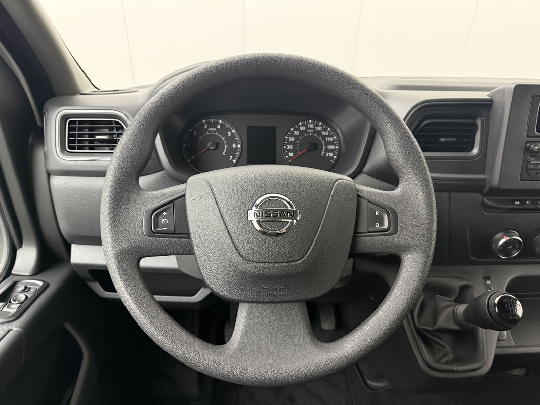Nissan Interstar