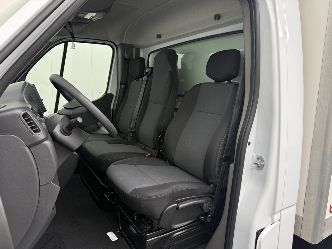 Nissan Interstar