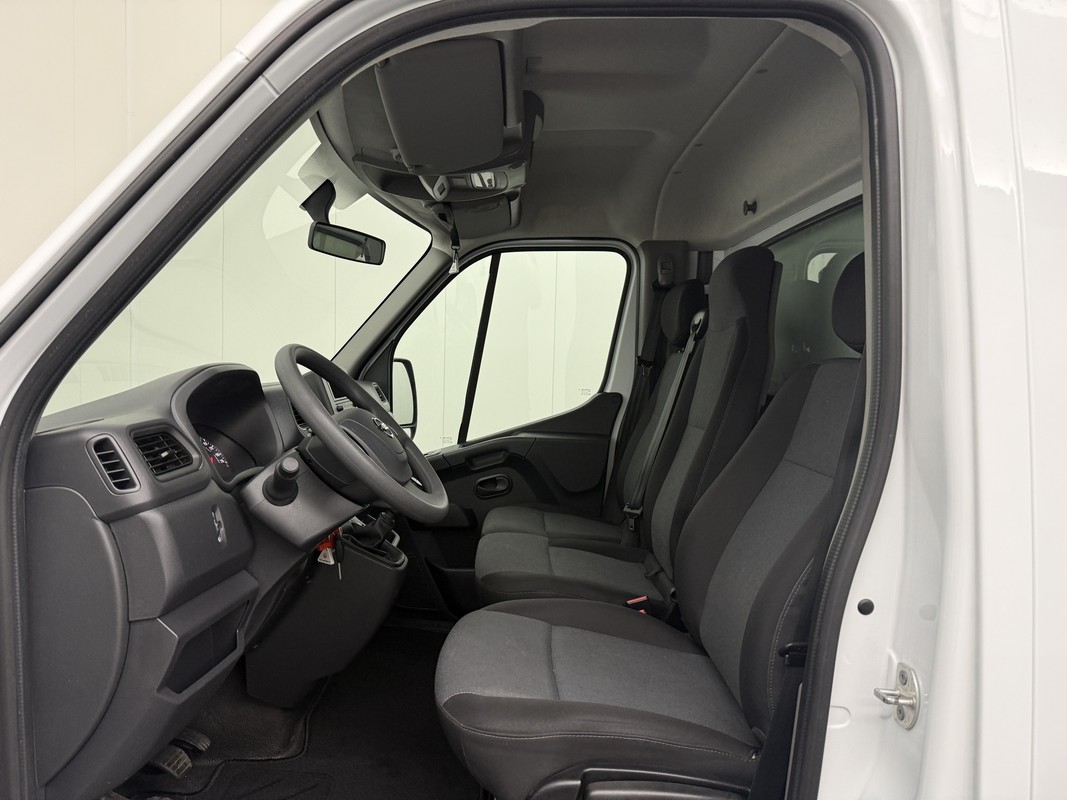 Nissan Interstar