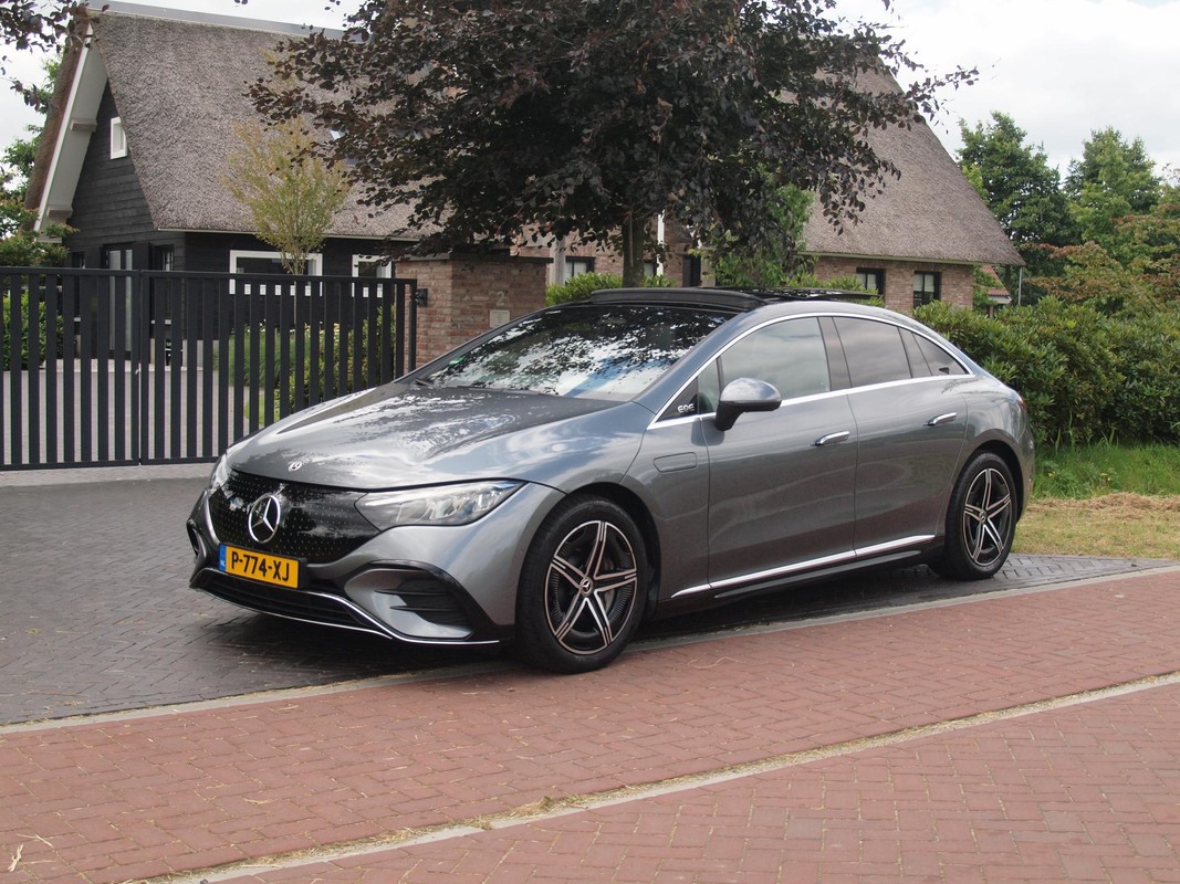 Mercedes-Benz EQE