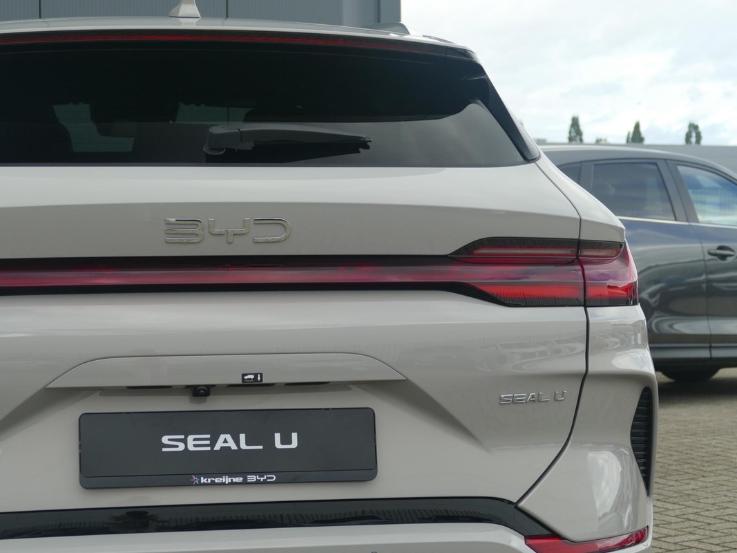 BYD SEAL U