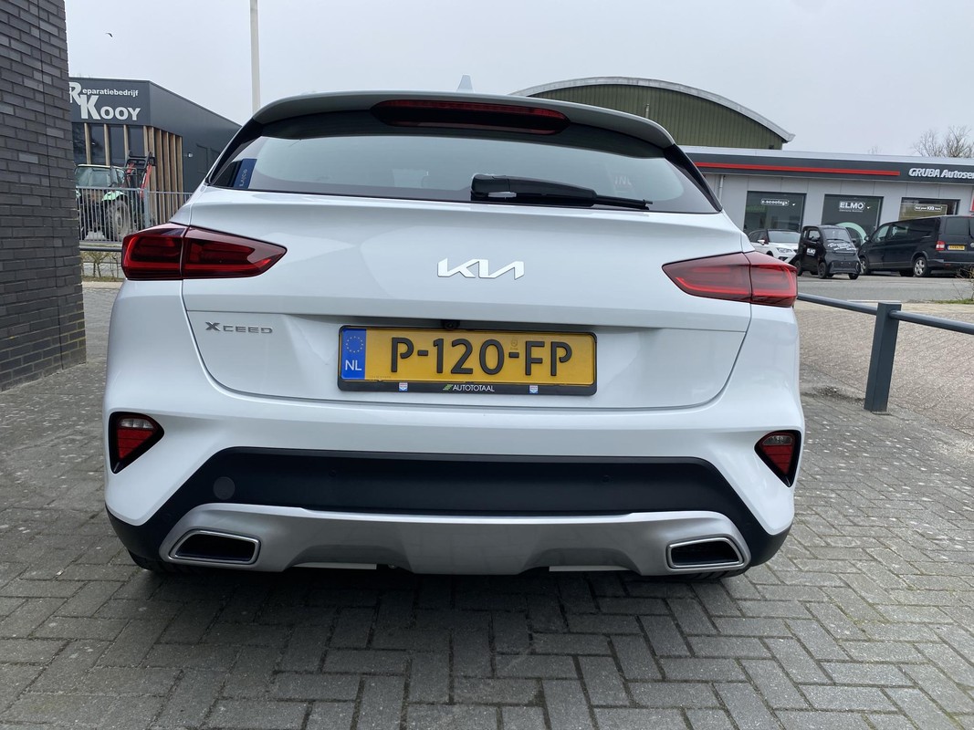 Kia XCeed