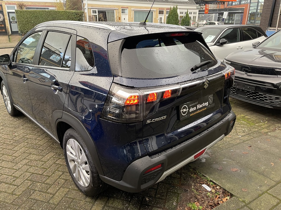 Suzuki S-Cross