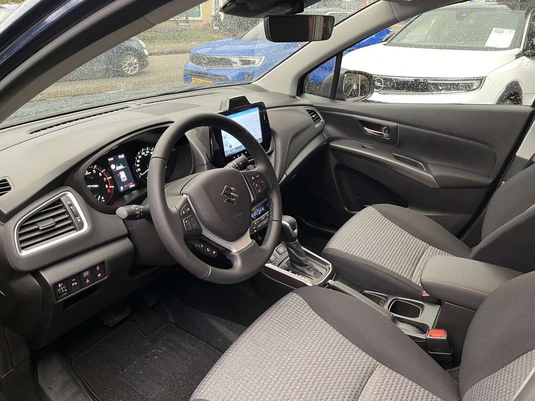 Suzuki S-Cross
